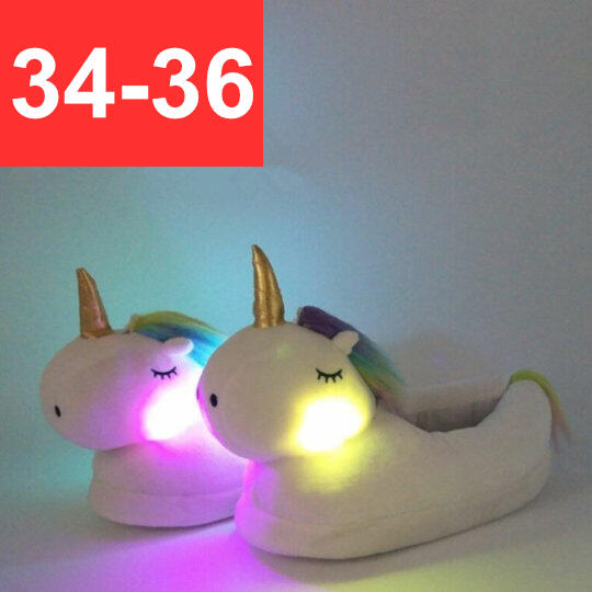 Pantofole di peluche a forma di unicorno